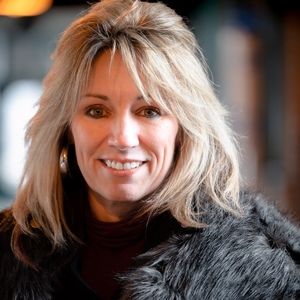 Meet your Posher, Carrie